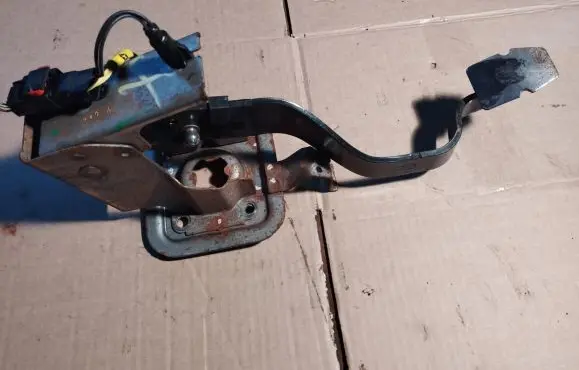Dodge Journey Brake pedal 04766382AF
