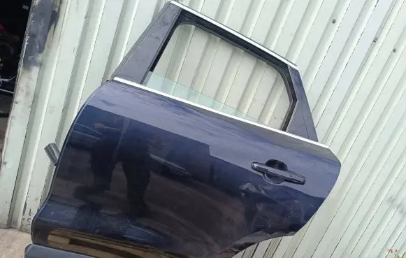 Jaguar F-Pace Rear door