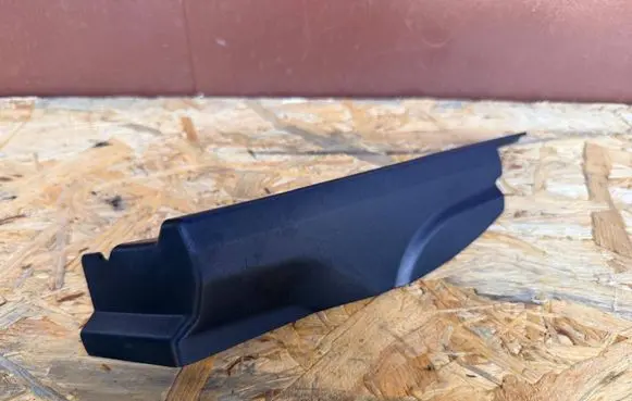 Nissan Qashqai+2 Fender end trim 66898BR00A