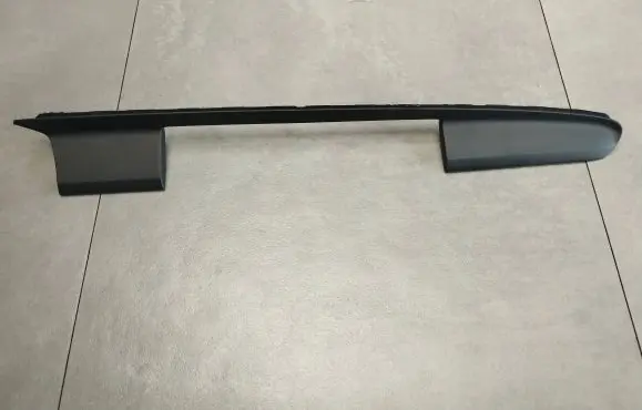 Dashboard glove box trim