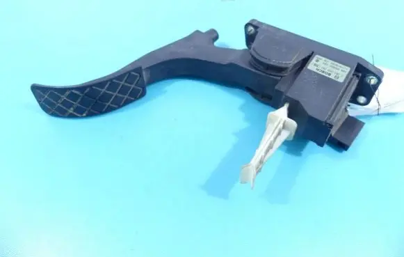 Seat Toledo II (1M) Accelerator throttle pedal 0281002342 IMPRK1170520