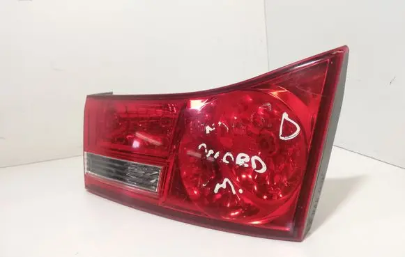 Tailgate rear/tail lights