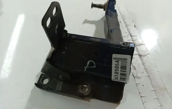 Volkswagen PASSAT B4 Other exterior part 333867856A