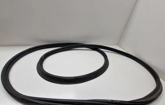 BMW 2 Active Tourer U06 Trunk rubber seal (body) 8494141