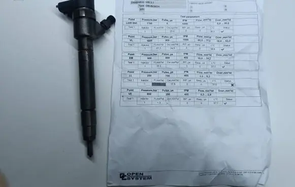 Volvo XC90 Fuel injector 0445110251 30750283