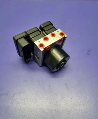 Mini One - Cooper R50 - 53 ABS Pump 6765323 10020700154 6765325