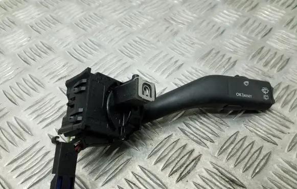 Volkswagen Golf V Wiper control stalk 1K0953519A