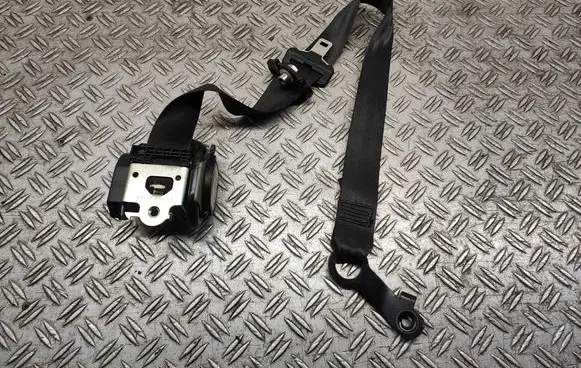 Nissan Qashqai+2 Front seatbelt 86885JD00A E9047136 047136