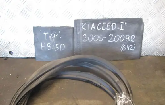 KIA Ceed Rubber seal loading door 