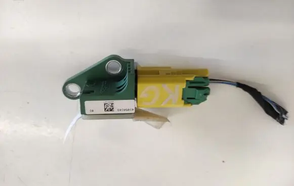 Volkswagen PASSAT B6 Airbag deployment crash/impact sensor 0231WSMNT7GY 41050103