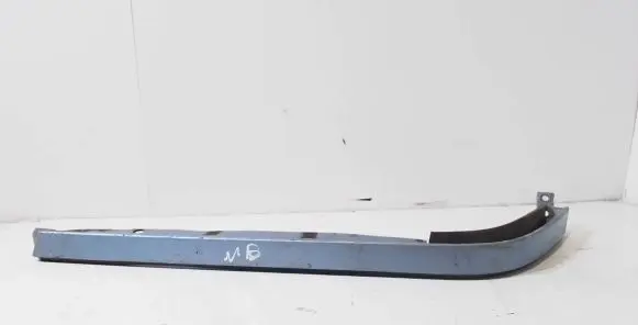 Mercedes-Benz C W202 Under headlight/headlamp trim 2028260177 23768000