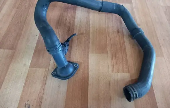 Volkswagen PASSAT B6 Engine coolant pipe/hose 3C0122051S 03G121121D