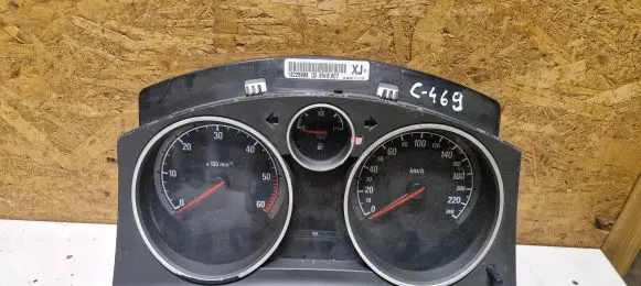 Opel Zafira B Speedometer (instrument cluster) 13225988 SW6607