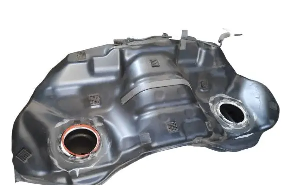 Maserati Levante Fuel tank A069993 06700361310
