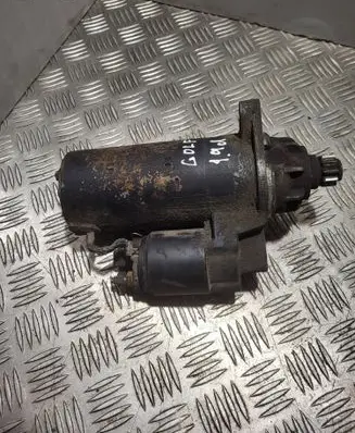Volkswagen Golf IV Starter motor 0001125018