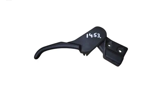 Volkswagen PASSAT B5 Engine bonnet (hood) release handle 3B1823533