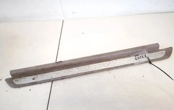 Volvo S40, V40 Front sill trim cover 30818423