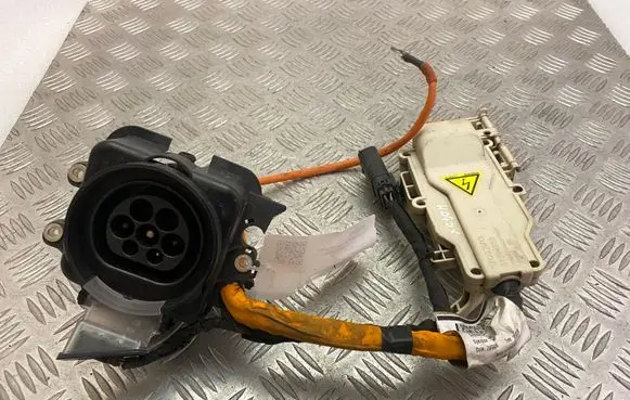 Volvo XC90 Electric car charge socket 31407067 31384939 31409667