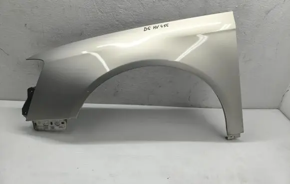 Volkswagen PASSAT B6 Fender 3C0880681