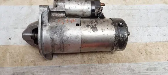 Opel Astra H Starter motor 55352882 M001T30171