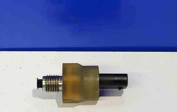 Volvo V60 Oil pressure sensor 31336469 31405635