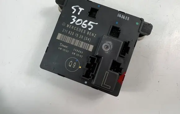 Mercedes-Benz E W211 Other control units/modules 2118201526