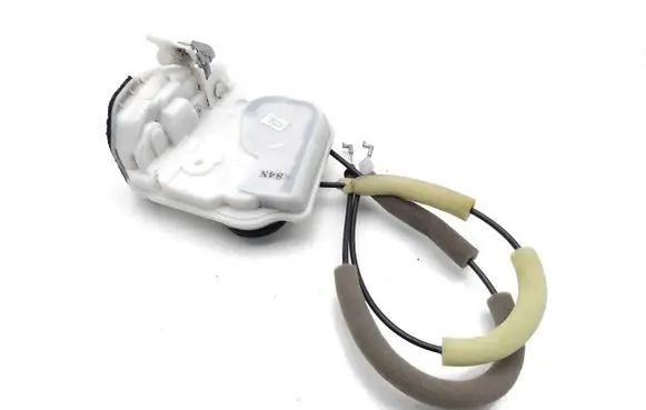 Mazda CX-3 Front door lock 6J13D0572