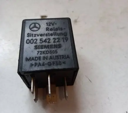 Mercedes-Benz C W202 Other relay 0025422219 72KD305