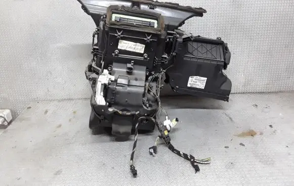 Mini One - Cooper R50 - 53 Interior heater climate box assembly 24540010