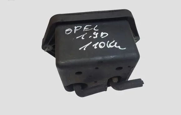 Opel Zafira B Vacuum air tank 46845905