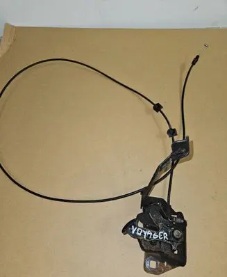 Engine bonnet (hood) release handle