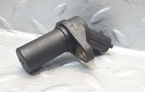 Chrysler Voyager Crankshaft position sensor 0261002315