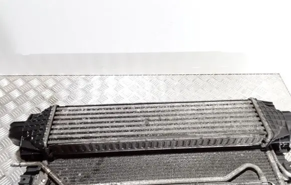 Ford C-MAX I Intercooler radiator 3M5H9L440AE