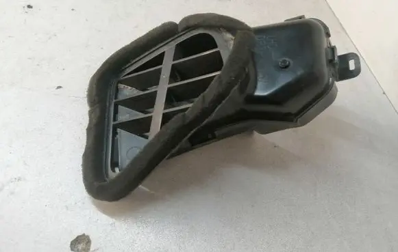 Mazda CX-3 Dashboard side air vent grill/cover trim DB2H61157