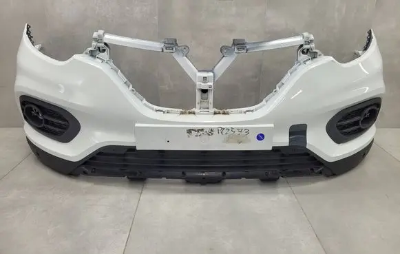 Renault Kadjar Front bumper 620221936R 620262369R