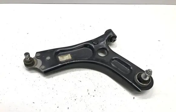Opel Frontera Front control arm 17411509