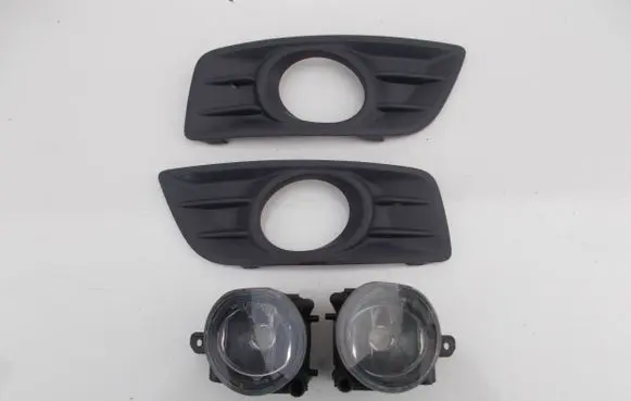 Volvo S40 Front fog light 0305085001 150471335 0305085002