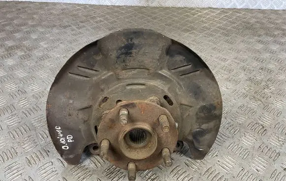 Subaru Outback Front wheel hub