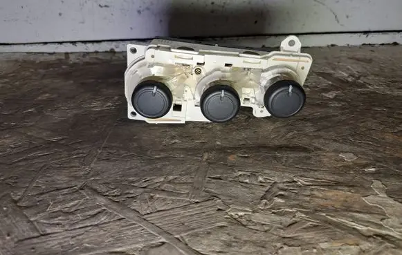 Honda Civic Climate control unit 2831K S010