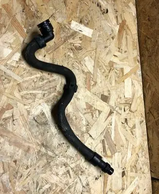 Opel Insignia A Engine coolant pipe/hose