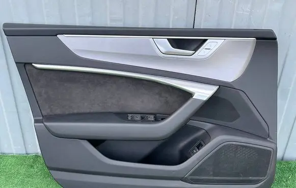 Audi A7 S7 4K8 Front door card panel trim 4K8867105 4K8899ARMA 4K8899ZRL