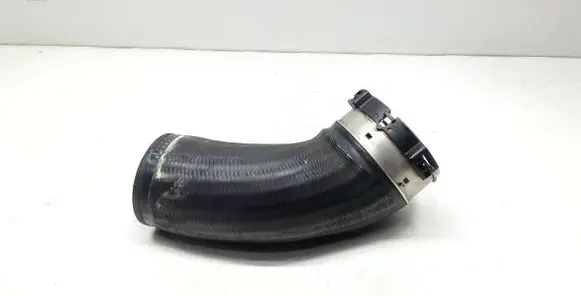 Volvo V60 Intercooler hose/pipe 31338545