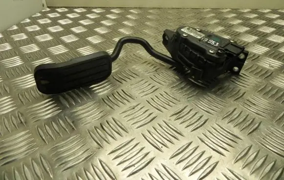 Volkswagen Sharan Accelerator throttle pedal 7M3721603E I9953