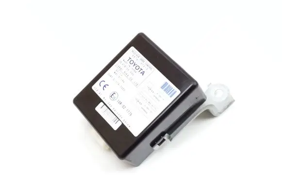 Toyota Corolla Verso AR10 Door control unit/module 897410F010 61B168000