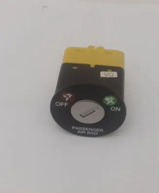 KIA Carnival Passenger airbag on/off switch 