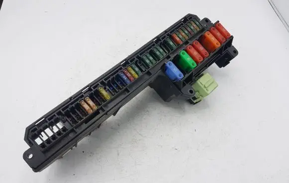 BMW 5 E60 E61 Fuse module 695733001