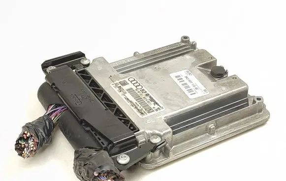 Audi A4 Allroad B8 Engine control unit/module ECU 8K2907115AE 260603HR1220 0261S06181