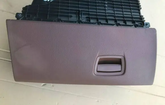 BMW 5 F10 F11 Glove box set 9173907 11242010