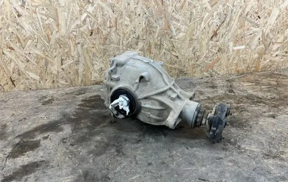 BMW 5 F10 F11 Rear differential 7630832