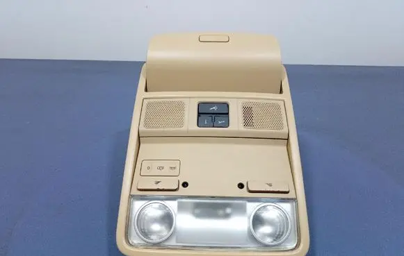 Volkswagen PASSAT B6 Boot/trunk interior light 3C0867489B